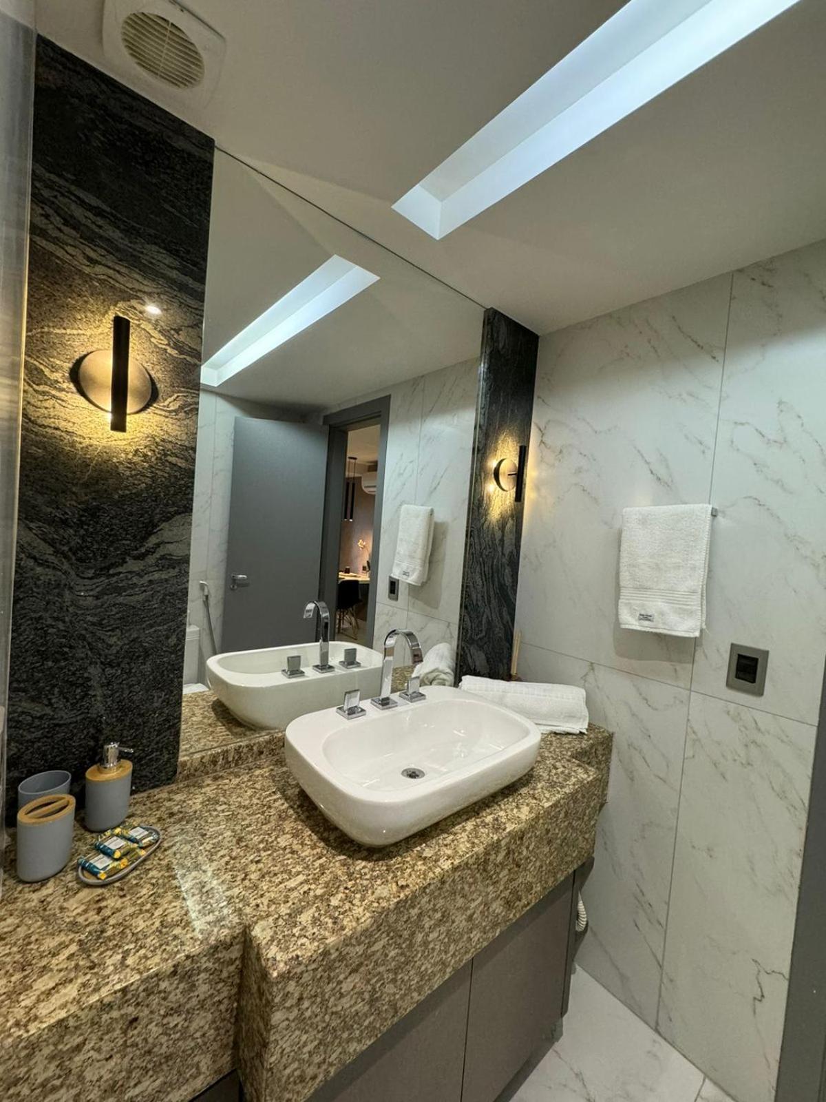 Reformado Flat Particular Grand Mercure - Flats Hotel Brasilia